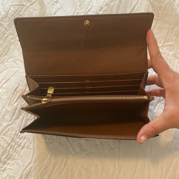 Authentic Sarah LV wallet - Picture 3 of 5